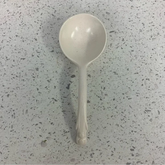 Vintage Ceramic Oven-Proof Covered Dish with Serving Spoon- Made in Japan - Picture 7 of 10